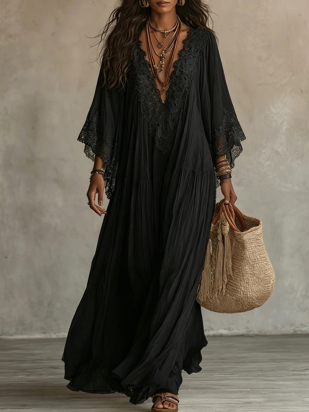 Vestido largo de encaje Nuvara en negro