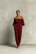 Aura · Vestido Bardot de Hombros al Aire — Rojo — editorial